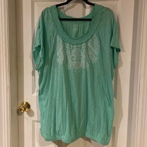 Seafoam green short-sleeve top with white embroidery by Lane Bryant size 26/28